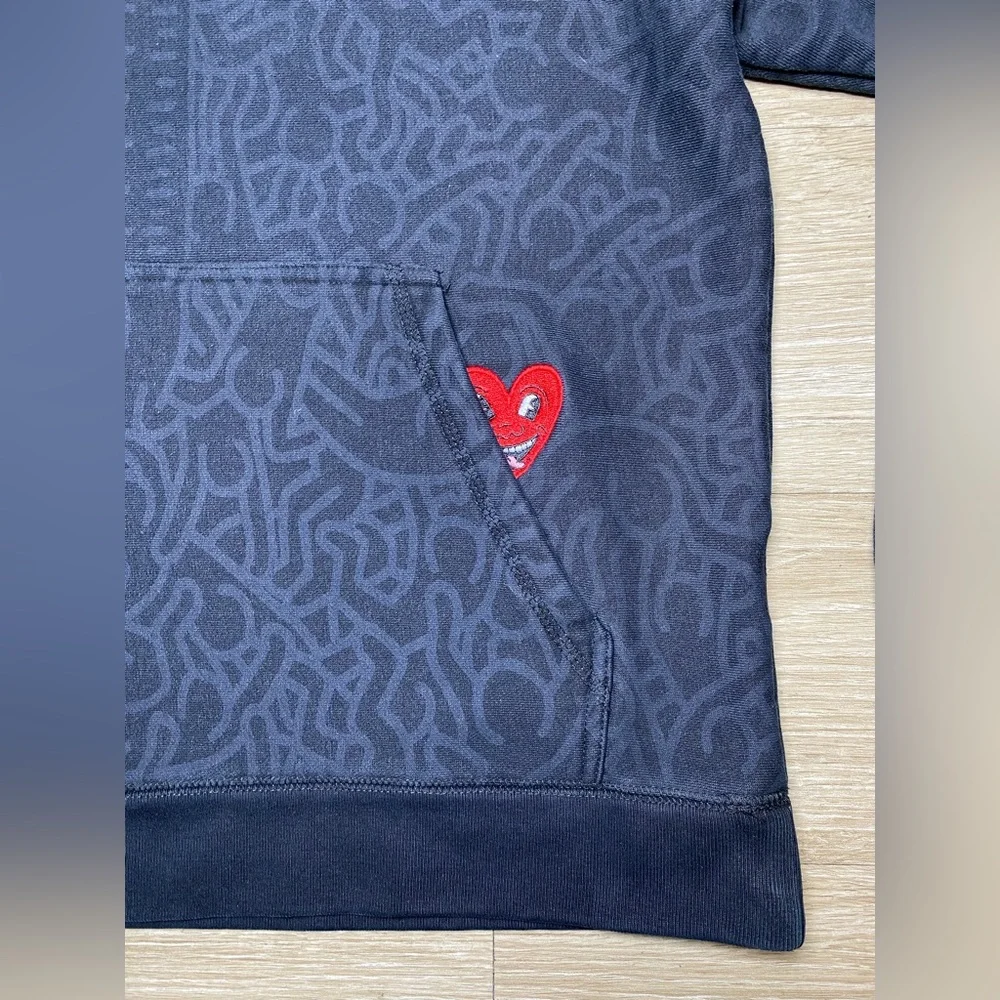 Men’s Size Small Keith Haring x Shoe Palace Heart Art Artwork Hoodie Embroidered - Picture 2 of 11